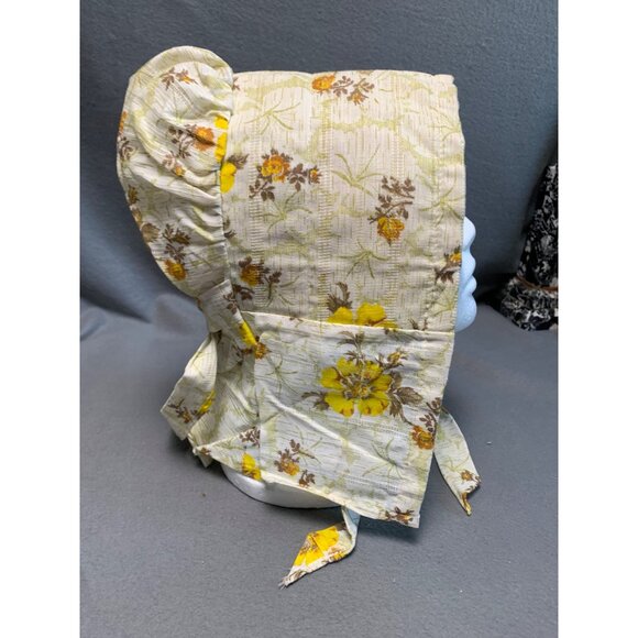 Vintage Handmade Womens Floral Prairie Bonnet - Picture 3 of 9